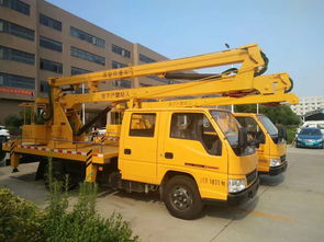 藍(lán)牌高空作業(yè)車(chē)13.5米作業(yè)高度全國(guó)配送，隨車(chē)吊功能助力高效作業(yè)